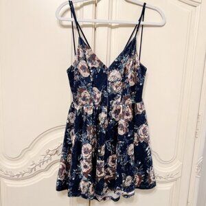 Floral Velvet Flowy Romper, Size Medium, HOMMAGE from Los Angeles / Boutique